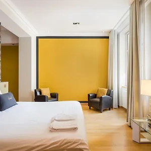 Honore - Bellecour , Lyon France
